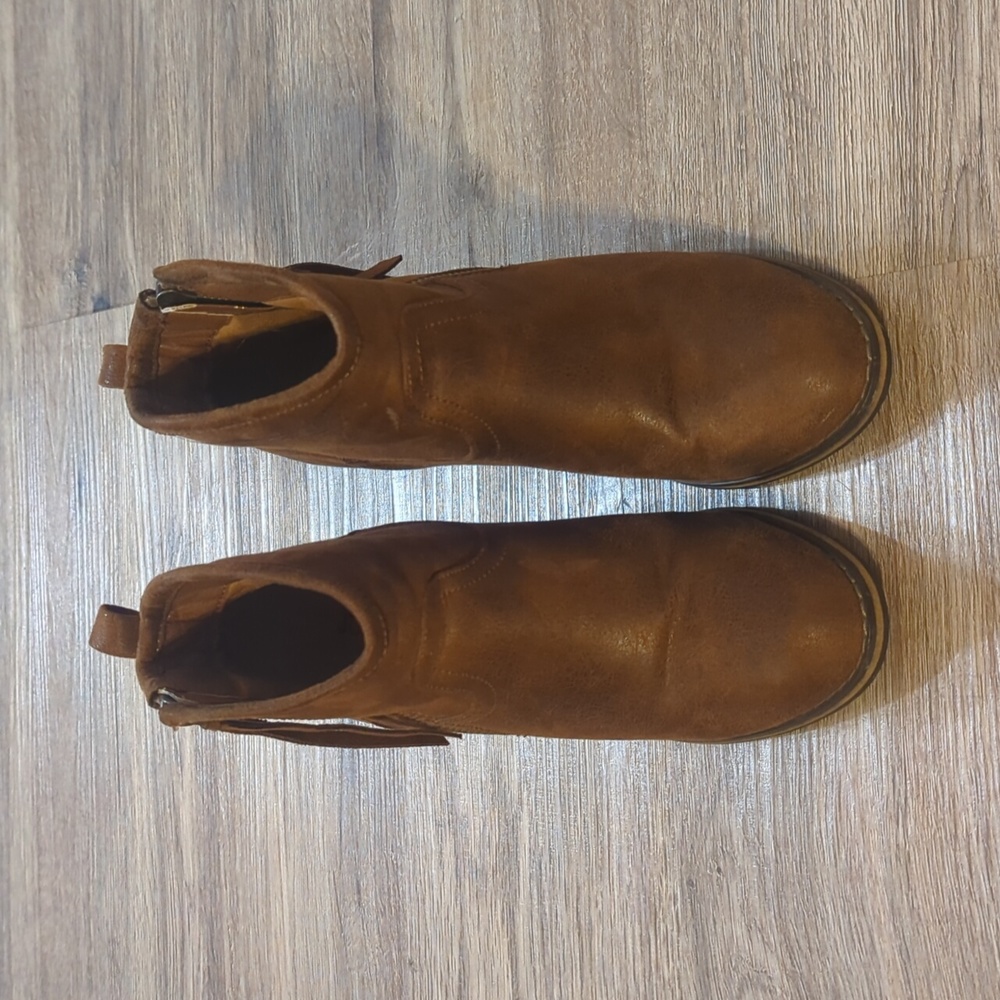 JustFab Brown Fall Country/Western Ankle Booties